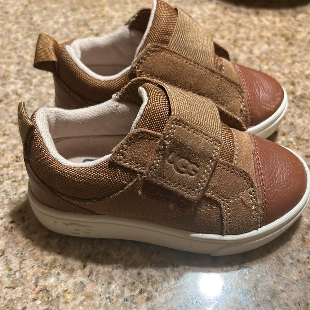 Tan toddler UGG shoes size 6